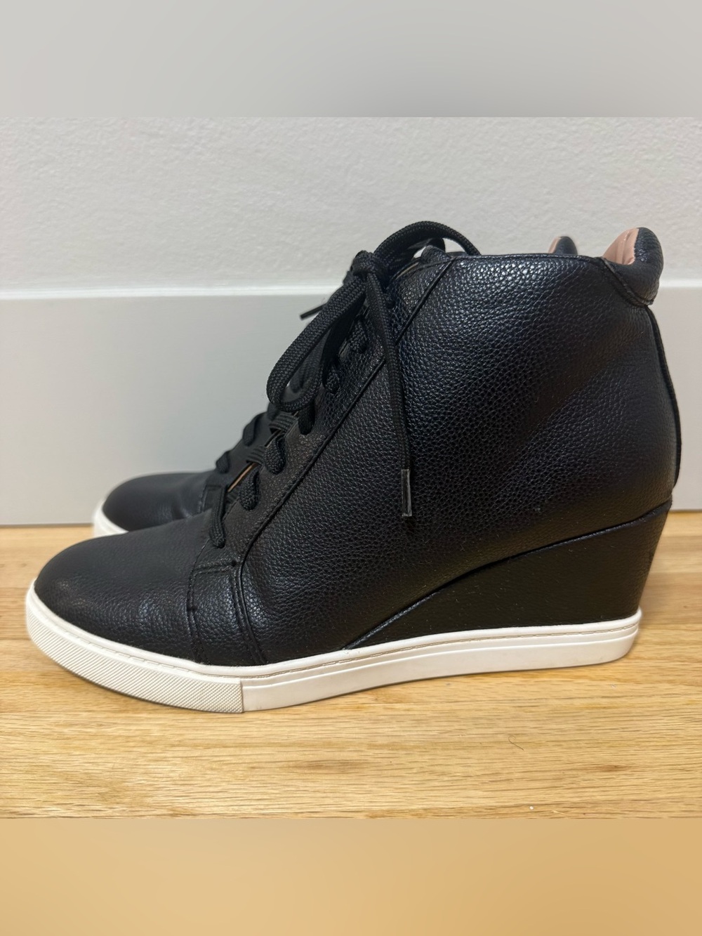 Linea Paolo Black Leather Ankle Boot Side Zip Lace Up Women 9 Pre-owned